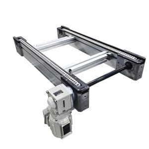 Pc2 plastic chain pallet conveyor scaled 1