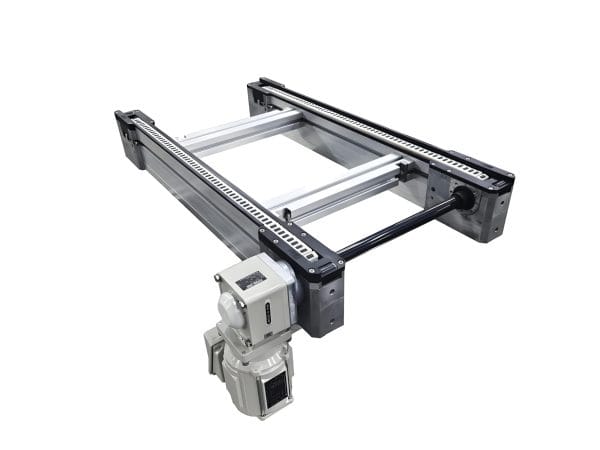 Pc2 plastic chain pallet conveyor scaled 1