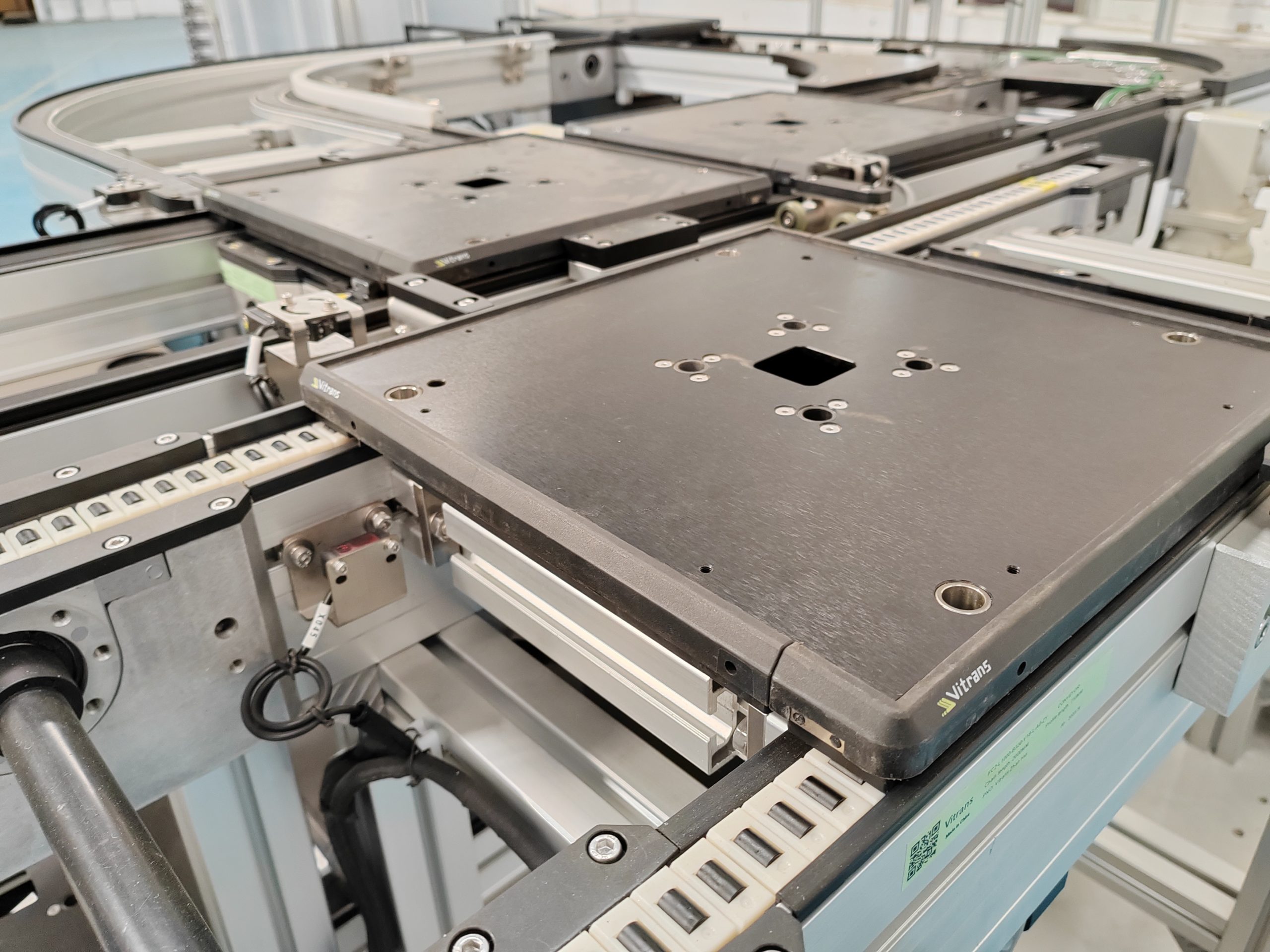 H2: What Are Chain Conveyors?